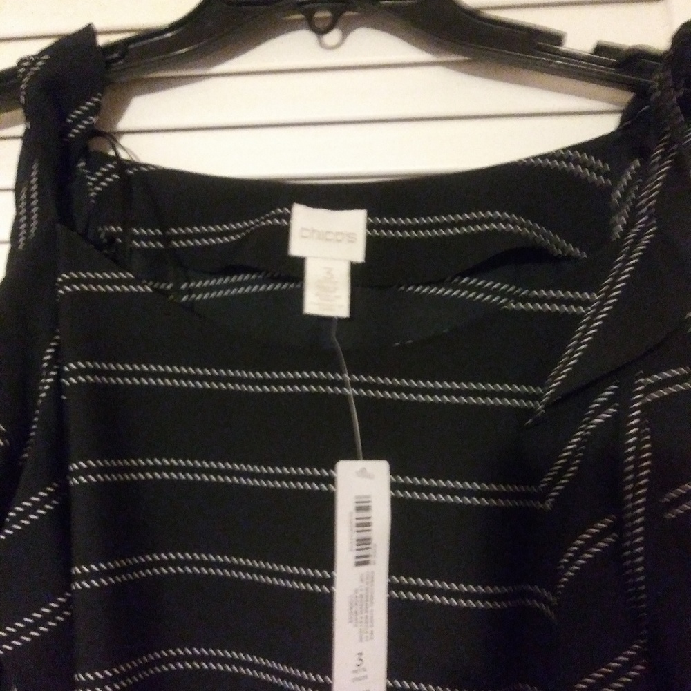Chicos cold shoulder blouse Size 3P = XL/16